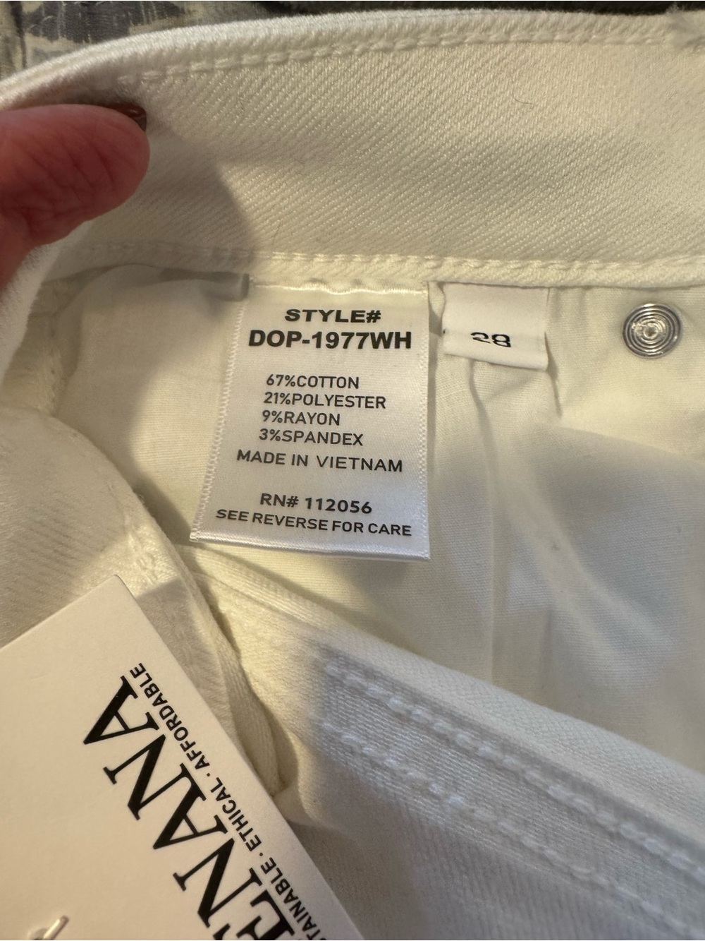 Zenana Outfitters Cream Wide-Leg High Rise Jeans. NWT. Size 28. - Picture 5 of 6